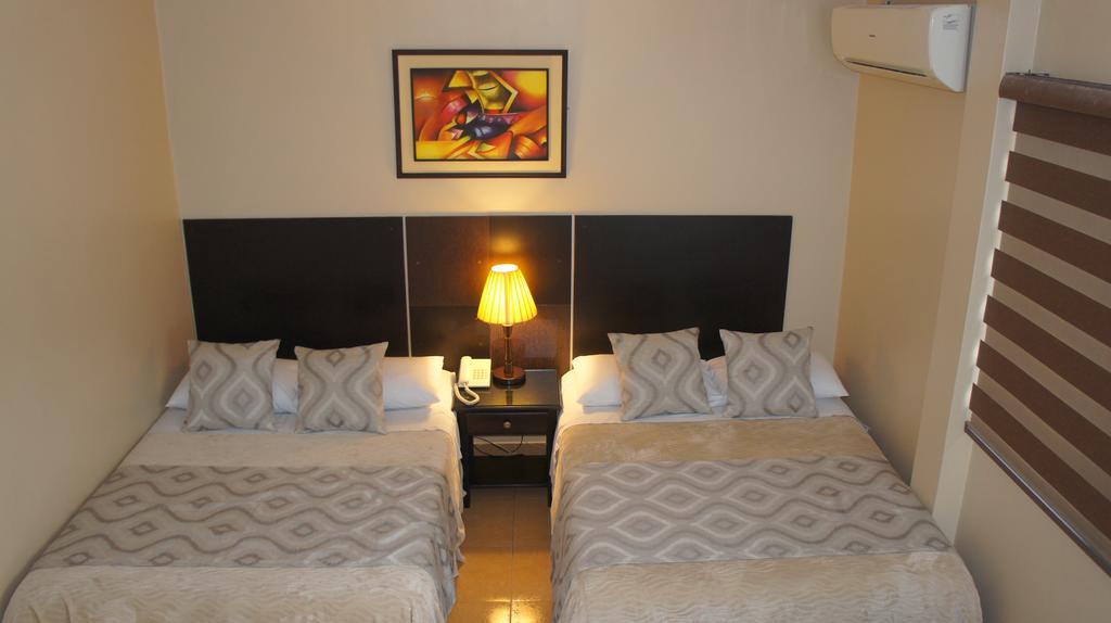 Urdesa Suites Hotel Guayaquil Exterior photo