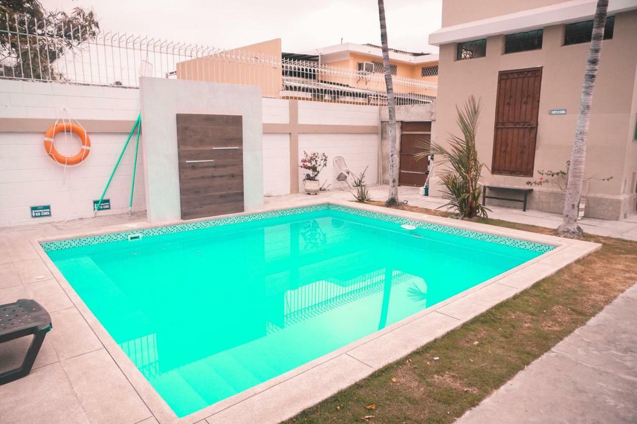 Urdesa Suites Hotel Guayaquil Exterior photo